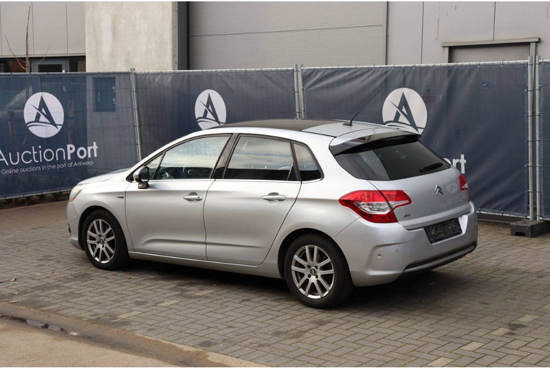 Citroën C4 - Sedan: afbeelding 4 Citroën C4 - Sedan: afbeelding 4