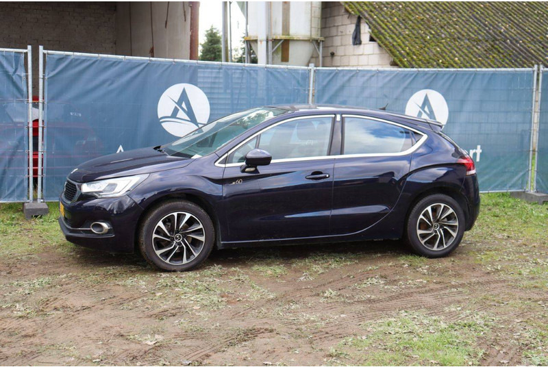 DS DS 4 - Sedan: afbeelding 1 DS DS 4 - Sedan: afbeelding 1
