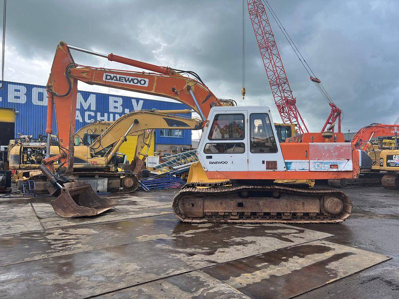 Daewoo 220LC - Rupsgraafmachine: afbeelding 2 Daewoo 220LC - Rupsgraafmachine: afbeelding 2