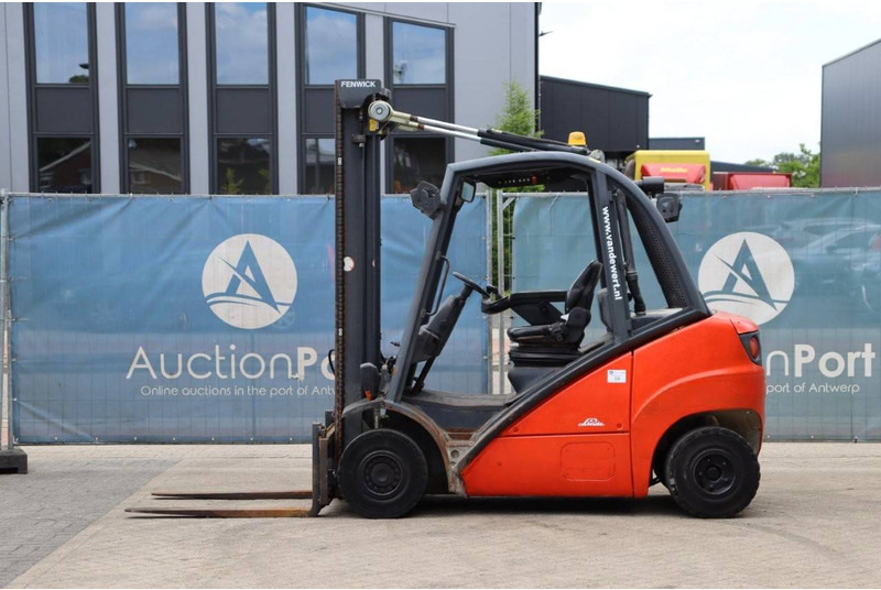 Fenwick-Linde H25D - Diesel heftruck: afbeelding 2 Fenwick-Linde H25D - Diesel heftruck: afbeelding 2