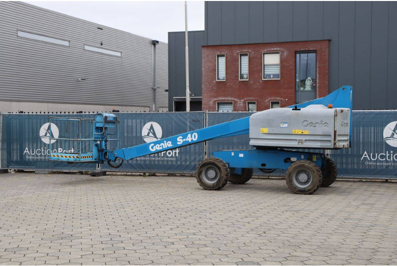 Genie S-40 - Telescoophoogwerker: afbeelding 3 Genie S-40 - Telescoophoogwerker: afbeelding 3