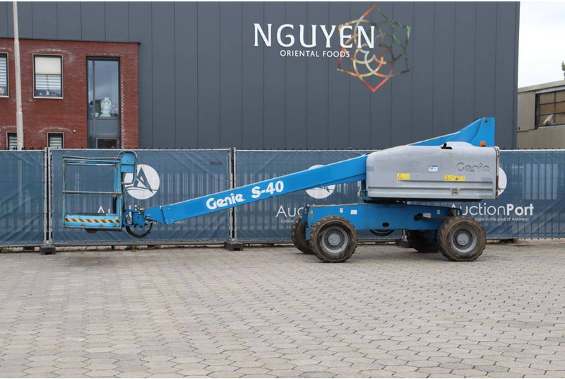 Genie S-40 - Telescoophoogwerker: afbeelding 1 Genie S-40 - Telescoophoogwerker: afbeelding 1