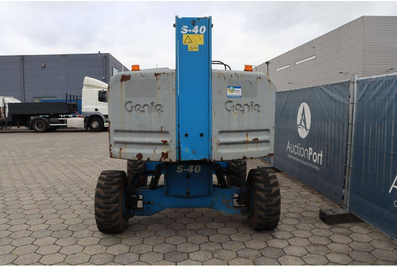 Genie S-40 - Telescoophoogwerker: afbeelding 5 Genie S-40 - Telescoophoogwerker: afbeelding 5