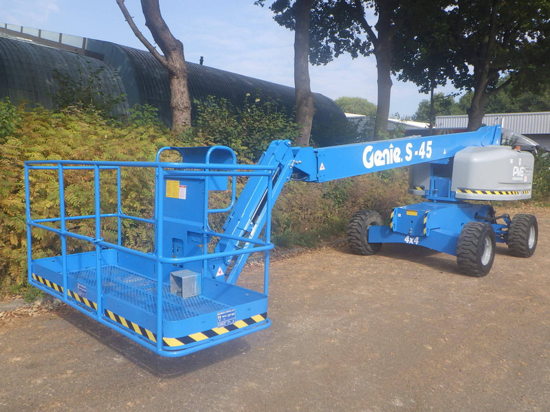 Genie S-45 - Telescoophoogwerker: afbeelding 3 Genie S-45 - Telescoophoogwerker: afbeelding 3