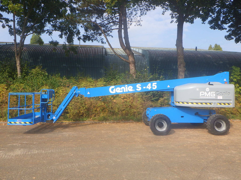 Genie S-45 - Telescoophoogwerker: afbeelding 1 Genie S-45 - Telescoophoogwerker: afbeelding 1