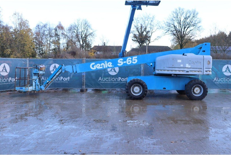Genie S-65 - Telescoophoogwerker: afbeelding 2 Genie S-65 - Telescoophoogwerker: afbeelding 2