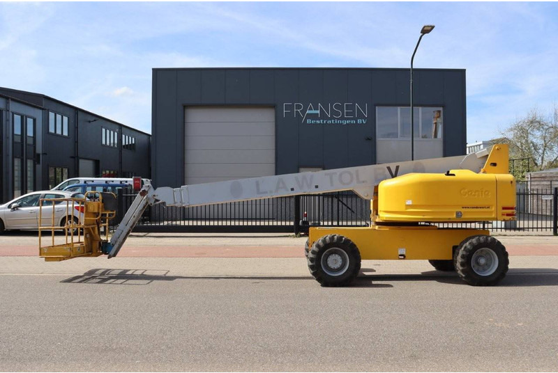 Genie S-65 - Telescoophoogwerker: afbeelding 2 Genie S-65 - Telescoophoogwerker: afbeelding 2