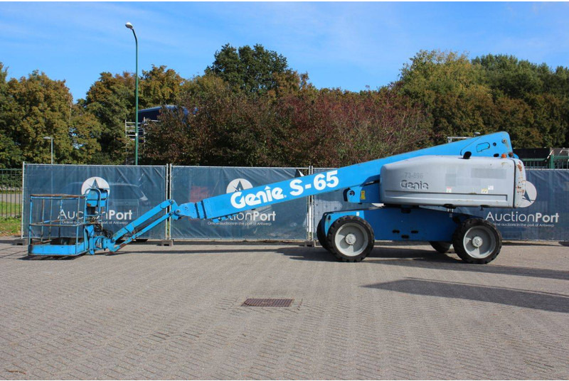 Genie S-65 - Telescoophoogwerker: afbeelding 2 Genie S-65 - Telescoophoogwerker: afbeelding 2
