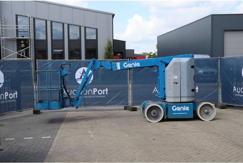 Genie Z-30-N - Knikarmhoogwerker: afbeelding 1 Genie Z-30-N - Knikarmhoogwerker: afbeelding 1