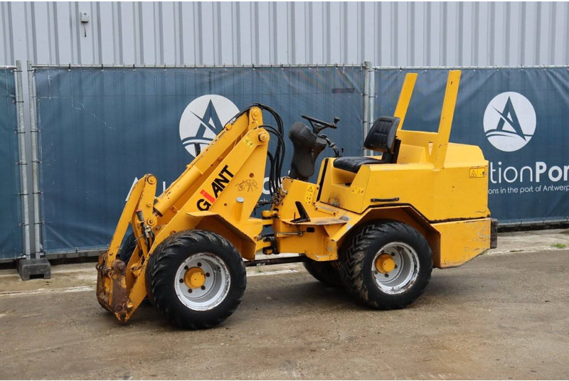 Giant V451T - Wiellader: afbeelding 1 Giant V451T - Wiellader: afbeelding 1