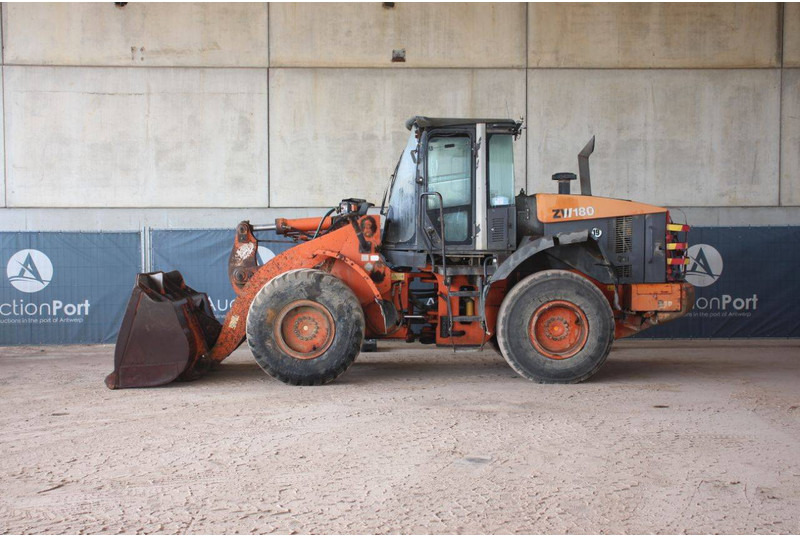 Hitachi ZW180 - Wiellader: afbeelding 2 Hitachi ZW180 - Wiellader: afbeelding 2