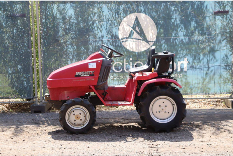 Honda RT130D - Tractor: afbeelding 2 Honda RT130D - Tractor: afbeelding 2