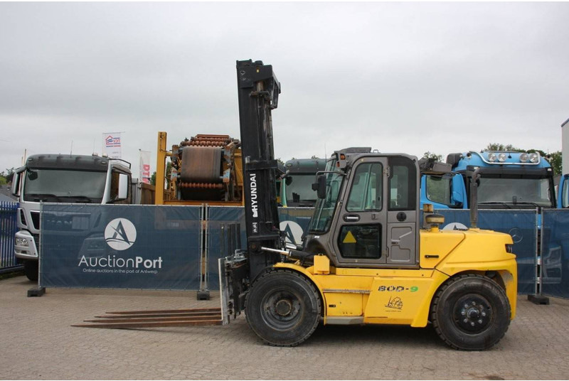 Hyundai 80D-9 - Diesel heftruck: afbeelding 2 Hyundai 80D-9 - Diesel heftruck: afbeelding 2