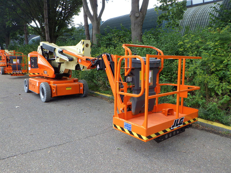 JLG E400AJPN - Telescoophoogwerker: afbeelding 2 JLG E400AJPN - Telescoophoogwerker: afbeelding 2