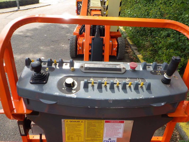 JLG E400AJPN - Telescoophoogwerker: afbeelding 4 JLG E400AJPN - Telescoophoogwerker: afbeelding 4