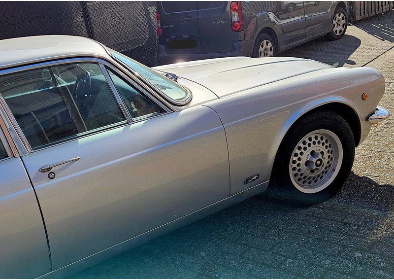 Jaguar XJ (series II) 6 Automatic - Sedan: afbeelding 5 Jaguar XJ (series II) 6 Automatic - Sedan: afbeelding 5