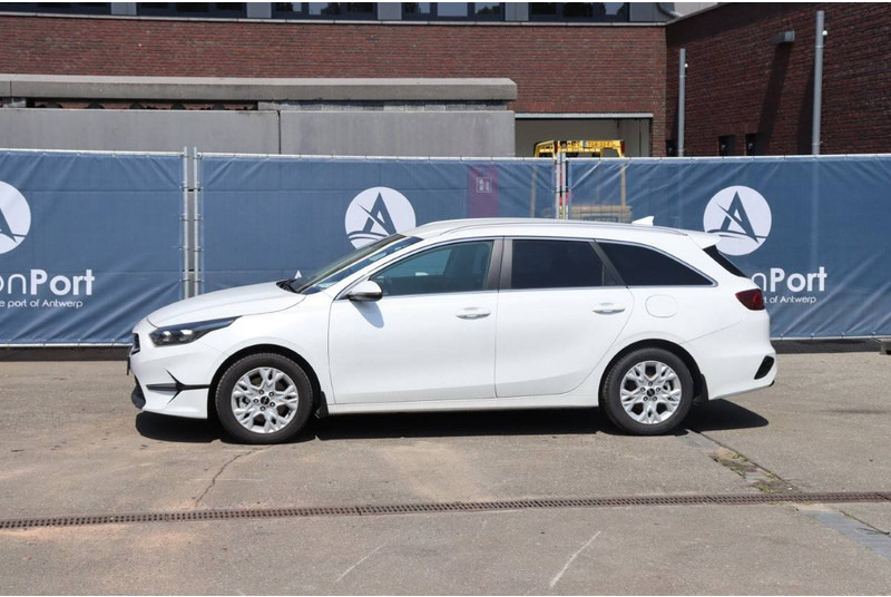Kia Ceed Sportswagon - Sedan: afbeelding 1 Kia Ceed Sportswagon - Sedan: afbeelding 1