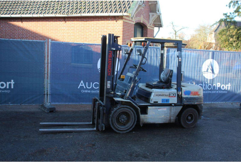 Komatsu FD30T-11E - Diesel heftruck: afbeelding 1 Komatsu FD30T-11E - Diesel heftruck: afbeelding 1