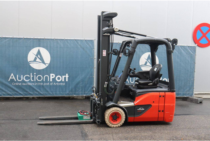 Linde E15-02 - Elektrische heftruck: afbeelding 1 Linde E15-02 - Elektrische heftruck: afbeelding 1