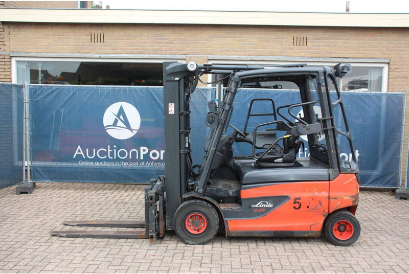 Linde E25L-01 - Elektrische heftruck: afbeelding 2 Linde E25L-01 - Elektrische heftruck: afbeelding 2