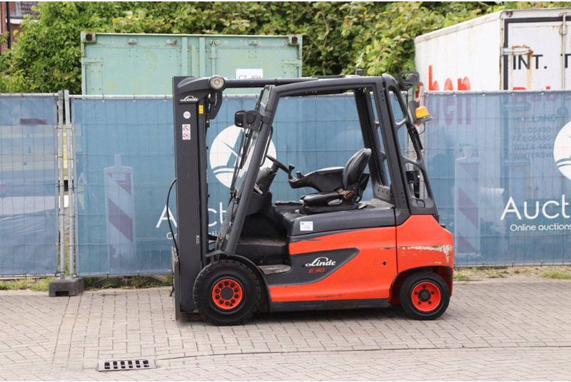 Linde E30-01 - Elektrische heftruck: afbeelding 1 Linde E30-01 - Elektrische heftruck: afbeelding 1