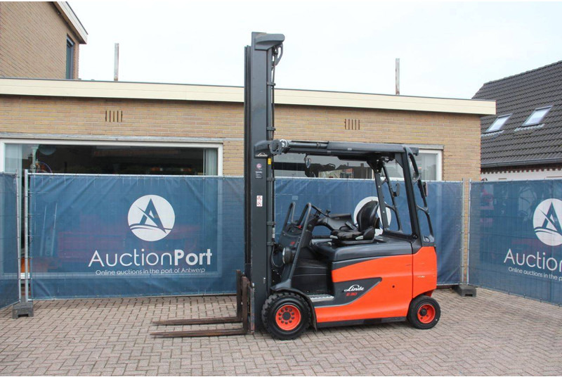 Linde E30RHL-01/600 - Elektrische heftruck: afbeelding 1 Linde E30RHL-01/600 - Elektrische heftruck: afbeelding 1