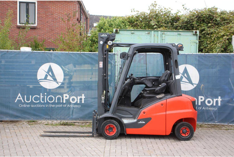 Linde H20D-01 - Diesel heftruck: afbeelding 2 Linde H20D-01 - Diesel heftruck: afbeelding 2