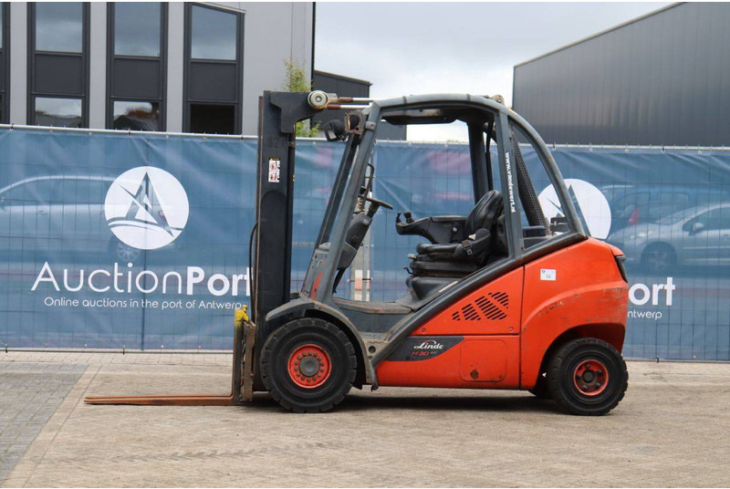 Linde H25D-02 - Diesel heftruck: afbeelding 1 Linde H25D-02 - Diesel heftruck: afbeelding 1