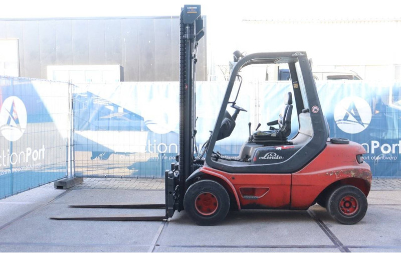 Linde H30D-02 - Diesel heftruck: afbeelding 2 Linde H30D-02 - Diesel heftruck: afbeelding 2