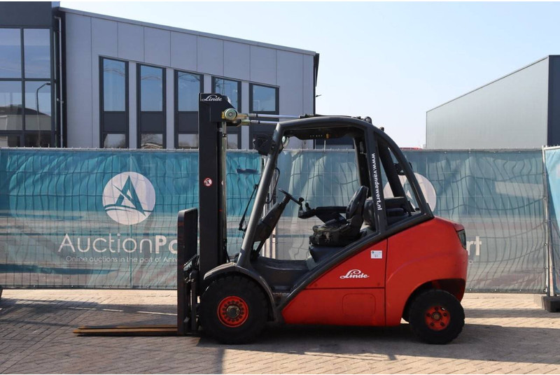 Linde H35D - Diesel heftruck: afbeelding 2 Linde H35D - Diesel heftruck: afbeelding 2