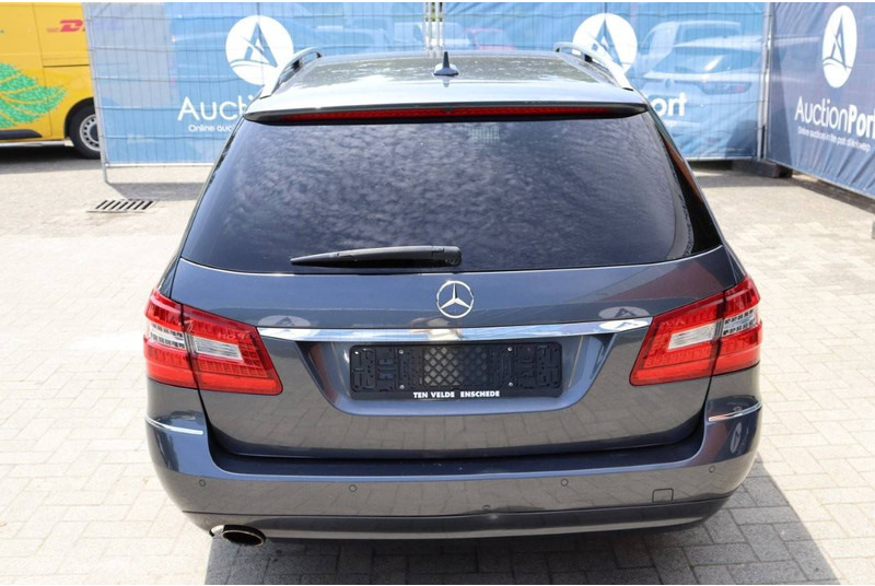 Mercedes-Benz E-Klasse 200 GCI - Personenwagen: afbeelding 5 Mercedes-Benz E-Klasse 200 GCI - Personenwagen: afbeelding 5