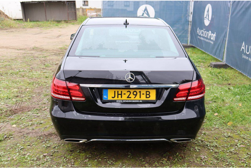 Mercedes-Benz E-Klasse 350 BLUETEC - Sedan: afbeelding 5 Mercedes-Benz E-Klasse 350 BLUETEC - Sedan: afbeelding 5