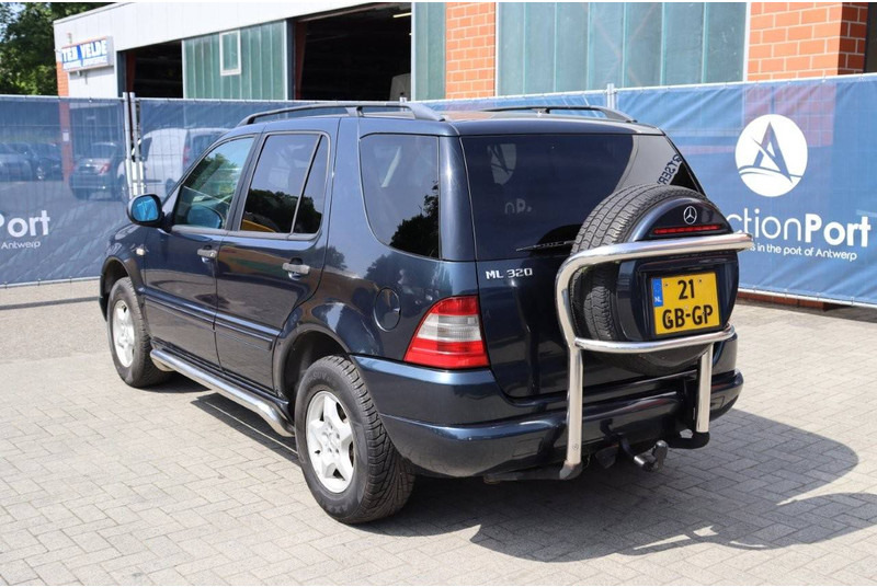 Mercedes-Benz M-Klasse ML 320 - SUV: afbeelding 4 Mercedes-Benz M-Klasse ML 320 - SUV: afbeelding 4