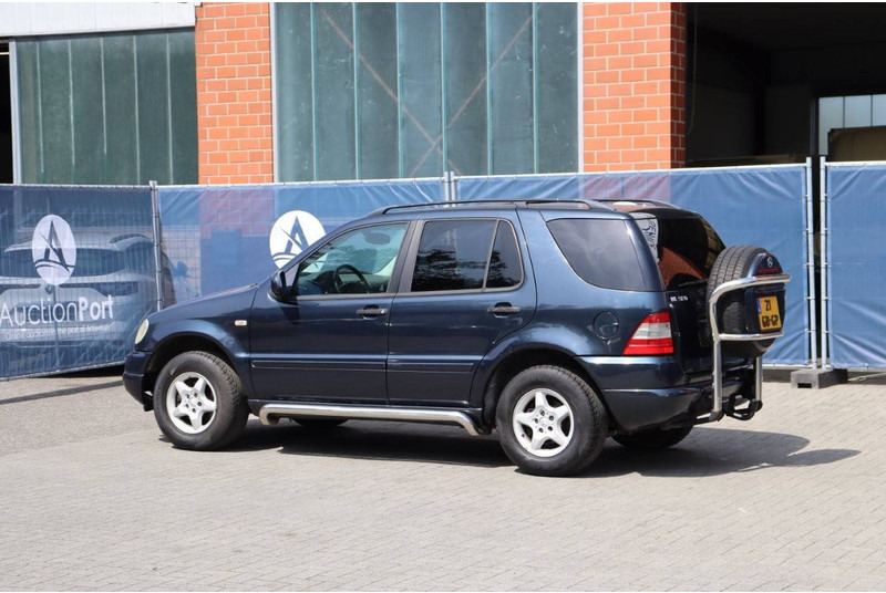 Mercedes-Benz M-Klasse ML 320 - SUV: afbeelding 3 Mercedes-Benz M-Klasse ML 320 - SUV: afbeelding 3