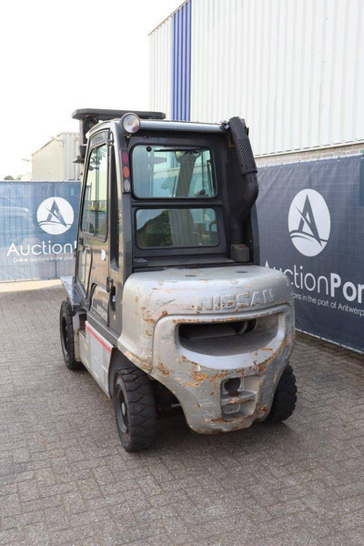 Nissan 30 - Elektrische heftruck: afbeelding 4 Nissan 30 - Elektrische heftruck: afbeelding 4