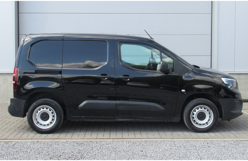 Opel Combo 1.5 D - Gesloten bestelwagen: afbeelding 2 Opel Combo 1.5 D - Gesloten bestelwagen: afbeelding 2