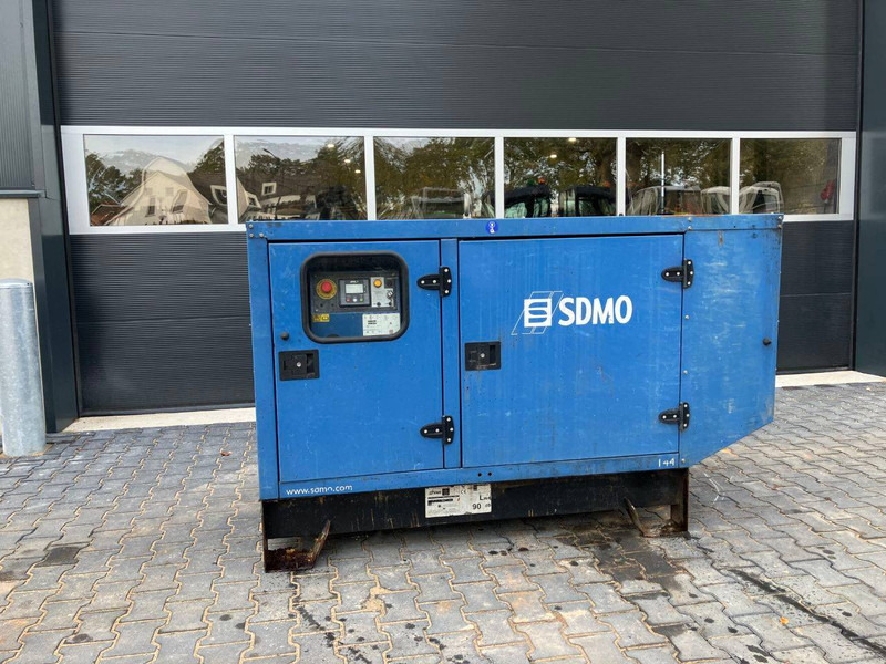 SDMO J44K - Industrie generator: afbeelding 1 SDMO J44K - Industrie generator: afbeelding 1