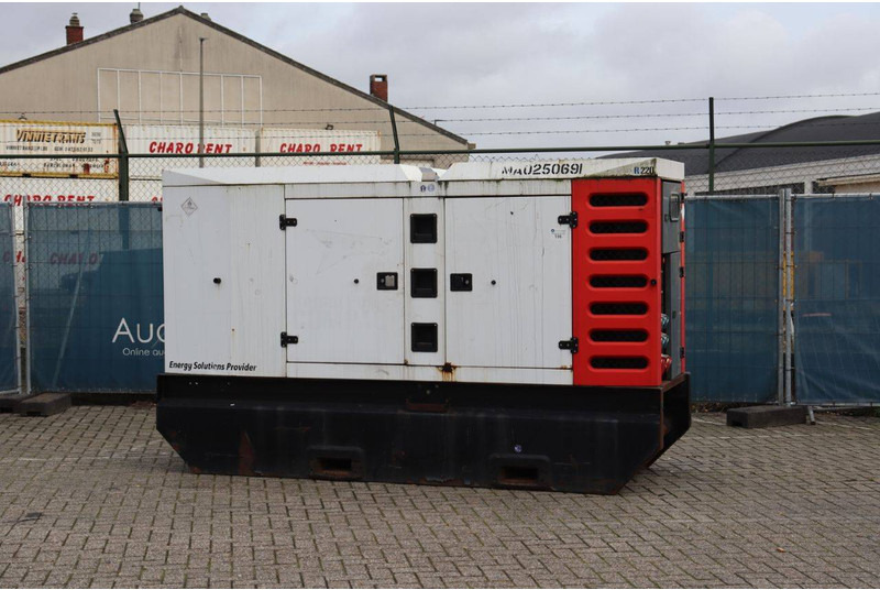 SDMO R220 - Industrie generator: afbeelding 4 SDMO R220 - Industrie generator: afbeelding 4