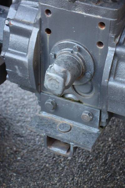 Tractor Shibaura S325 Hydrostaat: afbeelding 16 Tractor Shibaura S325 Hydrostaat: afbeelding 16