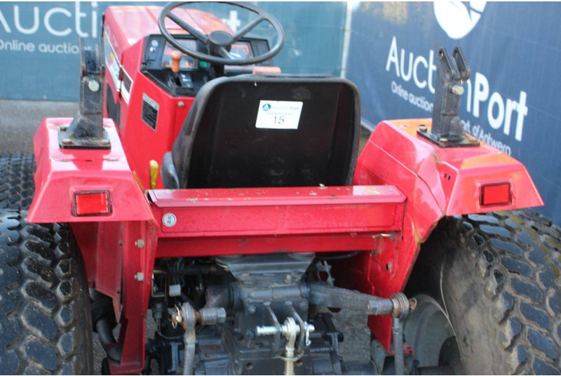 Tractor Shibaura S325 Hydrostaat: afbeelding 12 Tractor Shibaura S325 Hydrostaat: afbeelding 12