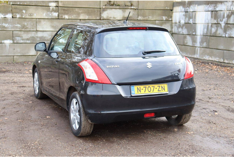Suzuki Swift - Sedan: afbeelding 4 Suzuki Swift - Sedan: afbeelding 4