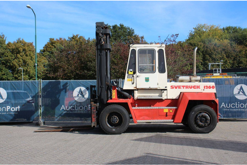 Svetruck 1260-30 - Diesel heftruck: afbeelding 2 Svetruck 1260-30 - Diesel heftruck: afbeelding 2