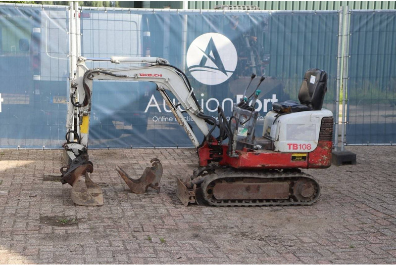 Takeuchi TB108 - Minigraafmachine: afbeelding 1 Takeuchi TB108 - Minigraafmachine: afbeelding 1