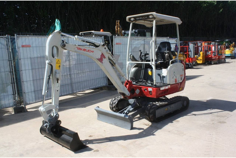 Takeuchi TB216 - Minigraafmachine: afbeelding 2 Takeuchi TB216 - Minigraafmachine: afbeelding 2
