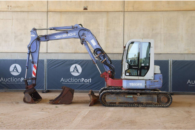 Takeuchi TB80FR - Rupsgraafmachine: afbeelding 2 Takeuchi TB80FR - Rupsgraafmachine: afbeelding 2