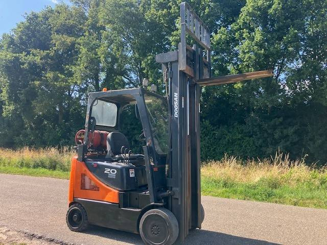 Toyota GC20E-5 - LPG heftruck: afbeelding 4 Toyota GC20E-5 - LPG heftruck: afbeelding 4