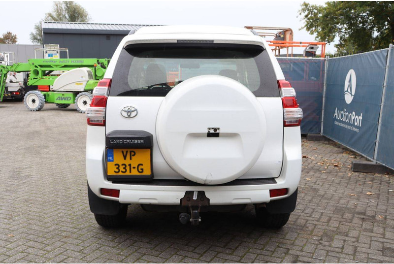 Toyota Land Cruiser - Sedan: afbeelding 5 Toyota Land Cruiser - Sedan: afbeelding 5