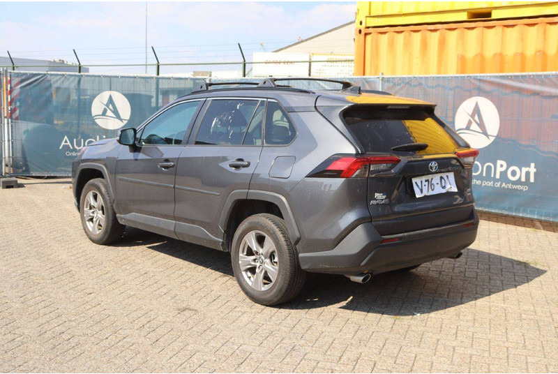 Toyota RAV4 XLE AWD - Sedan: afbeelding 4 Toyota RAV4 XLE AWD - Sedan: afbeelding 4