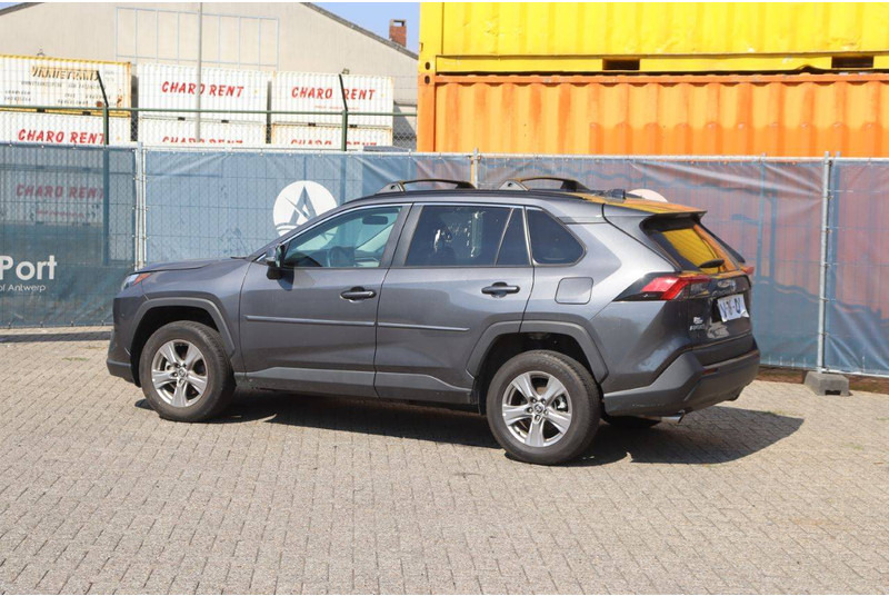 Toyota RAV4 XLE AWD - Sedan: afbeelding 3 Toyota RAV4 XLE AWD - Sedan: afbeelding 3
