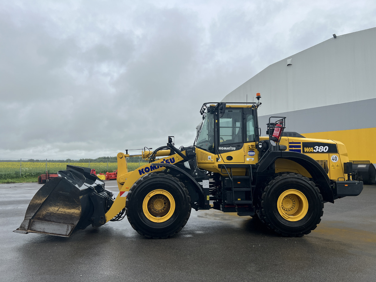 KOMATSU WA 380-8E0 - Wiellader: afbeelding 2 KOMATSU WA 380-8E0 - Wiellader: afbeelding 2